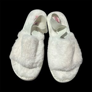 Juicy Couture Ivory Faux Fur Women’s Slippers Mules Hayzell Size 7